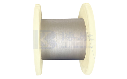 Jaké jsou aplikační scénáře Titanium Wire, na které se vztahují normy ASTM F67 a ASTM F136?