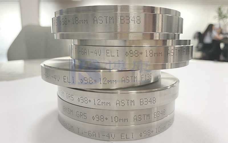 Kulatý zubní titanový kotouč: Přesná konverze a zajištění kvality CNC řezací technologie